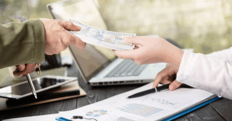 Navigating the World of Moneylenders in Singapore: A Practical Guide